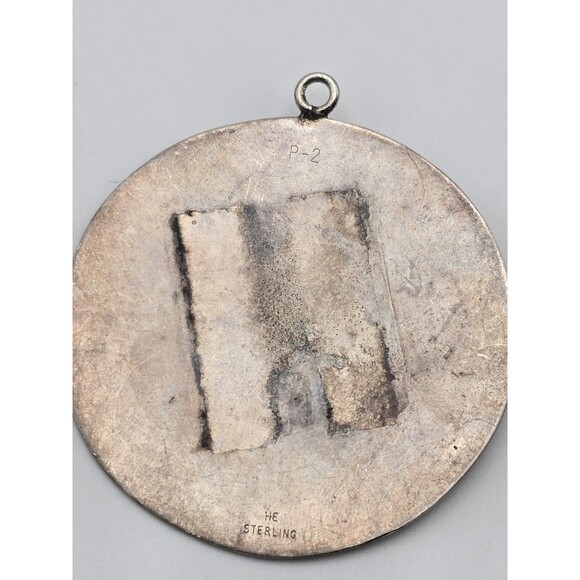 Vintage Southwestern Sterling Silver Pendant – Brass Horse Relief – Signed HE – - Picture 2 of 4